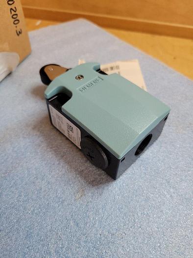 Siemens 3SE5122-0CE01 Snap Roller Lever