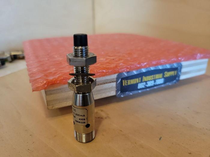 Used Allen Bradley 872C-D3NP8-D4