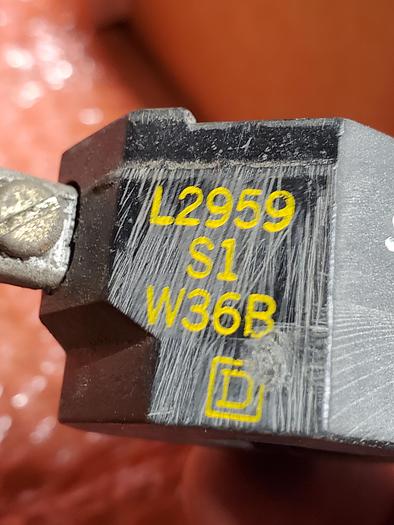 Square D  l2959 s1 w36b