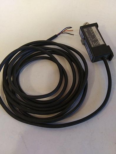 Used Keyence FS2-60G Photoelectric Sensor