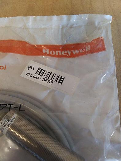 Honeywell 973AA3XM-B7T-L Proximity Sensor