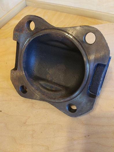 Dana Spicer 4-2-669 Flange Yoke
