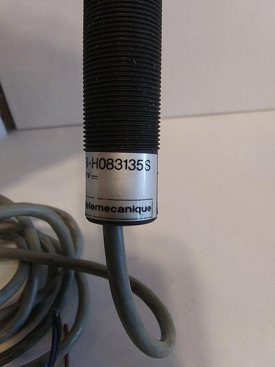 Used Telemecanique XUB-H083135S Photoelectric Sensor