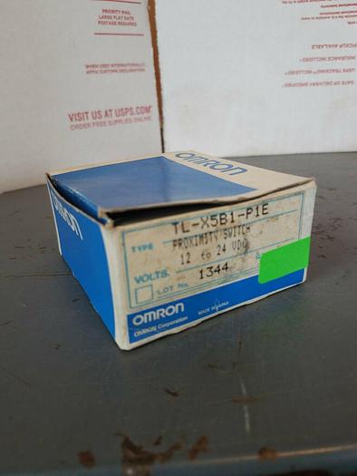 Omron TL-X5B1-P1E Proximity Switch, 12-24 VDC