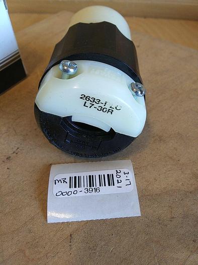 Leviton 2633-PLC 2pole 3-Wire Grounding Connector Locking