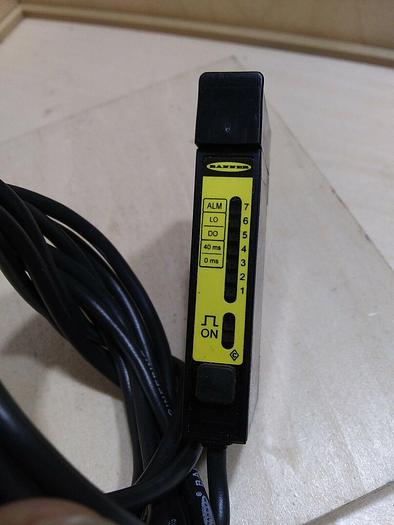 Used Banner D12EN6FP Teach Mode Fiber Optic Sensor