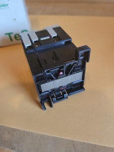 Schneider Electric CA2 SKE20G7 3389110567083