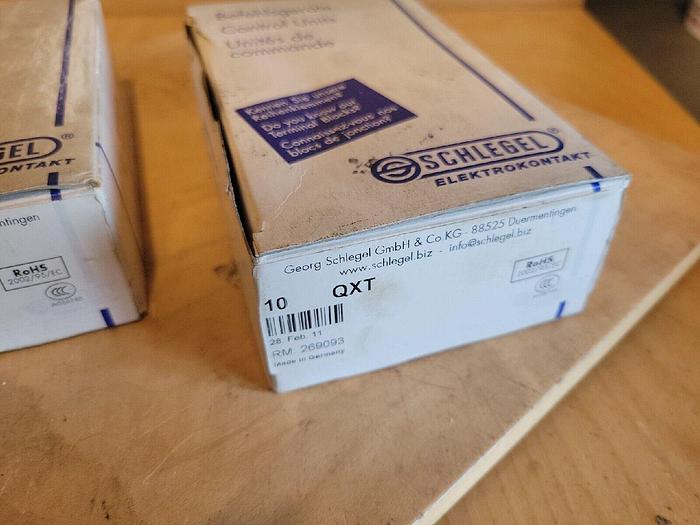 Schlegel Elektrokontakt 269093 )LOT OF 2)