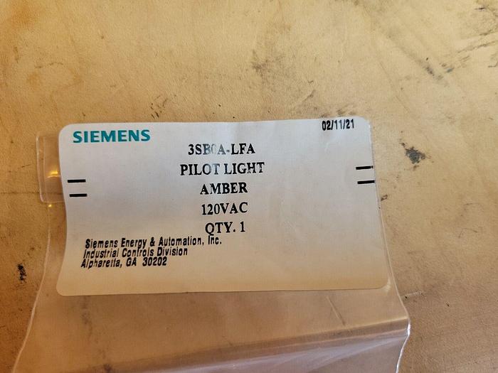 Siemens 3SB0A-LFA, Amber Pilot Light 120V