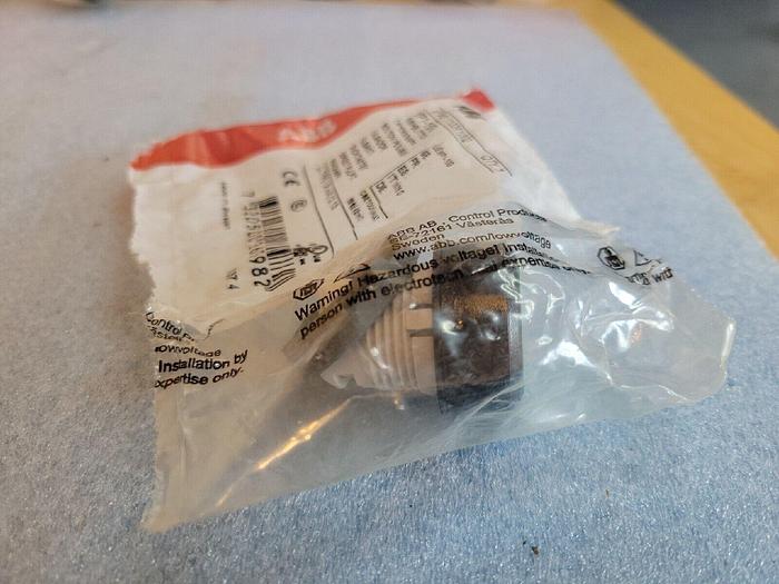 ABB - 1SFA611100R1002 Green Push Button