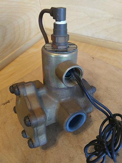 Skinner Valve LP3LB5150 Solenoid with 3 Port Valve *damaged wire