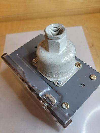 Used Honeywell Pressuretrol L91A1052