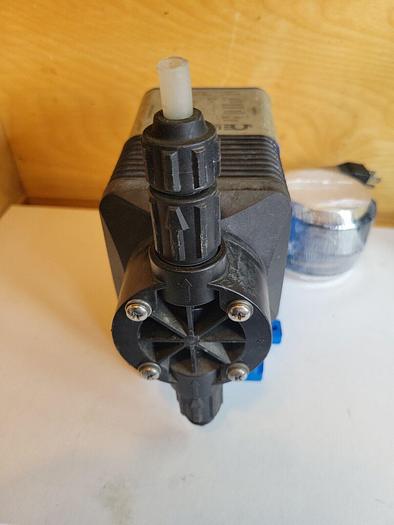Used Omega PHP-502-G High Temp Diaphragm Pump