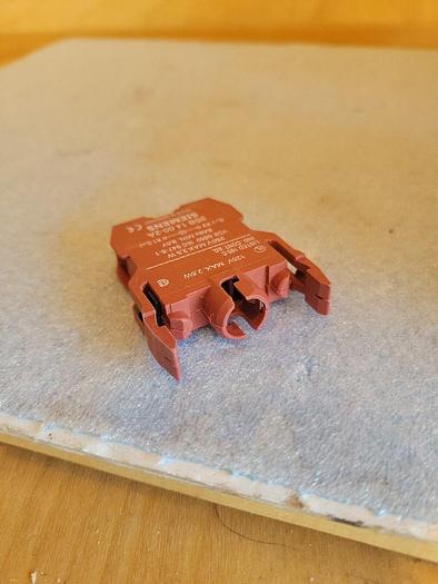 Siemens 3SB1 400-2A Lampholder BA9s 4011209023697