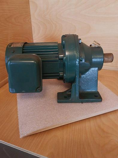 Used Sumitomo SM-CYCLO CNHM 02-4090Y A Gearmotor