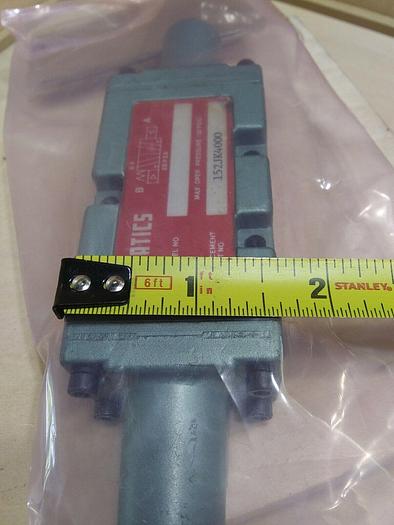 Numatics 152JK4000 Pneumatic Valve