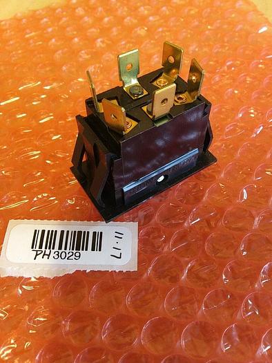 Carling 0603R Rocker Switch. *TIGM5B-6S-WH-NBL