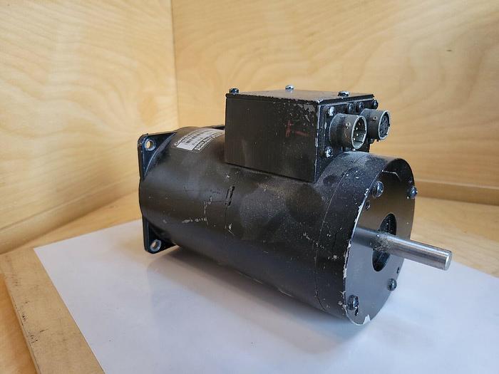 Used Compumotor CPLX83-150 Stepper Motor