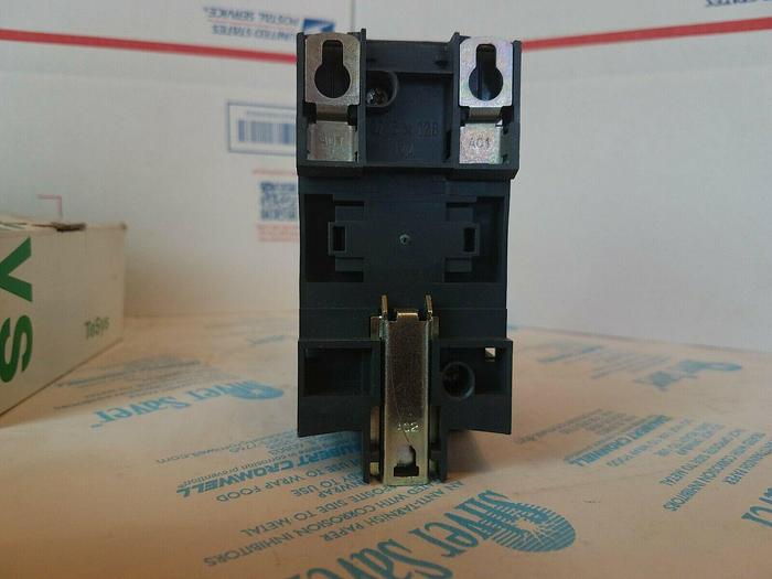 Telemecanique LC1D65AT7 Schneider Electric Contactor