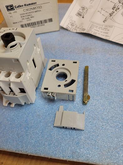 Cutler Hammer C362NM25D Door Mounted Switch