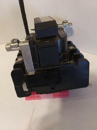Used GE CR360L302**AAZ Lighting Contactor 30 amp 2 Pole