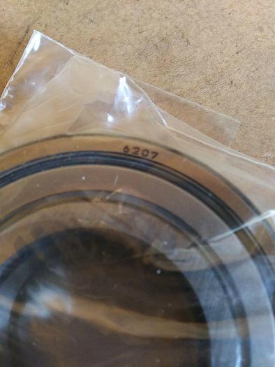 Shuster SKF 6207 2ZJ SKF62072ZJ Sealed Ball Bearing