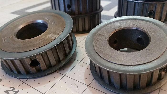 Used 22L075 & 26L075 TIMING BELT PULLEY 1.250 BORE, Qty 8