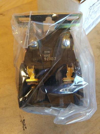 Cutler-Hammer C25DND225H C25DND225 Definite Purpose Contactor