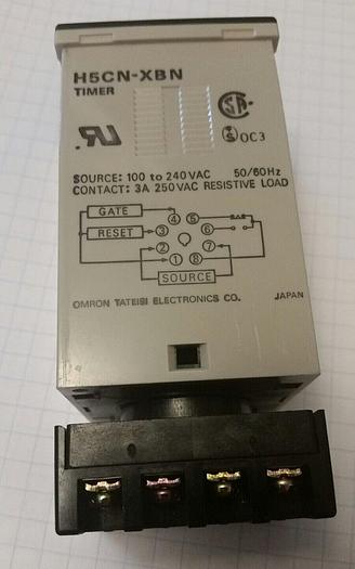 Used Omron H5CN-XBN Timer and P3G-08 Connector