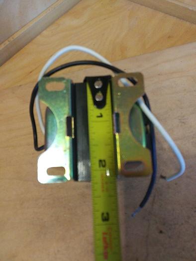 Honeywell AT140A 1000 Transformer