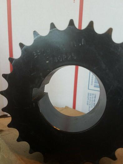 Browning T40P25 Triple Roller Chain Sprocket