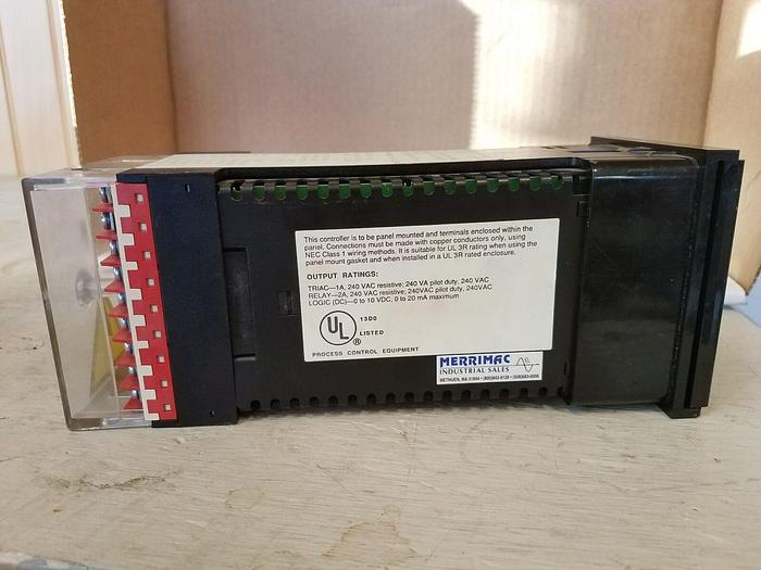 Used Eurotherm 818P4/RTD/RLGC/CLGC/FLD/FHD/NONE/NONE/SN/70/0/850/C/RS/RH/D/N/S...