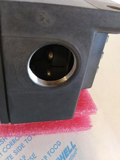 Euchner SNO4R12- 502 Limit Switch