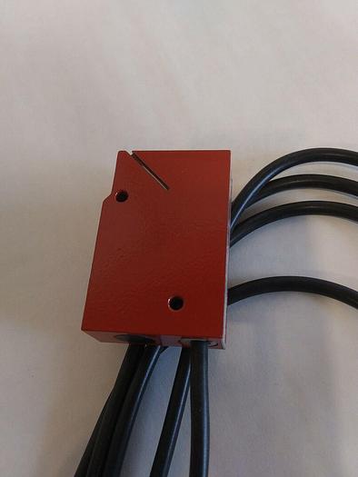Leuze Electronic RK 18/4 G Photoelectric Sensor
