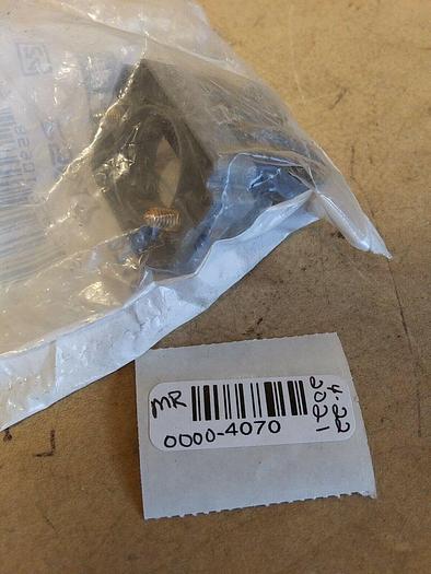 Telemecanique ZB2BZ101 Contact Block with Base