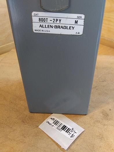 Allen Bradley 800T-2PY 2 Button Wall Mounted Enclosure