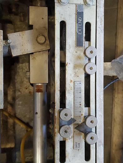 Used Liquid Control Corp CTF4, F17220193 Epoxy Pumping Machine Positive Displacement Dosing Pumps Graco