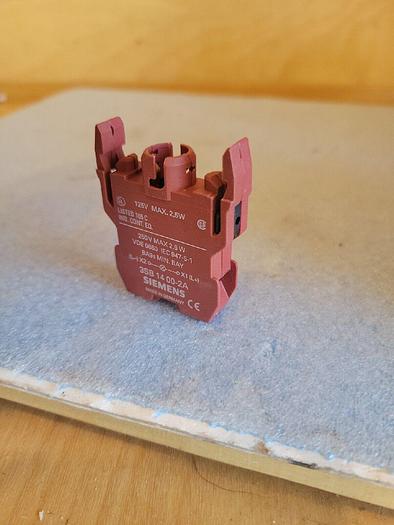 Siemens 3SB1 400-2A Lampholder BA9s 4011209023697