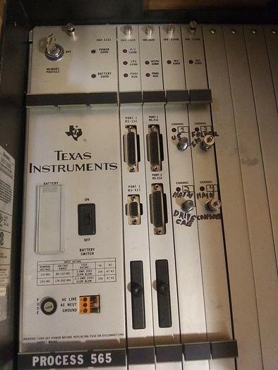 Used Siemens 560T/565T Programmable Controller Rack. Texas Intru. 560-2122...