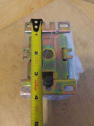 Cutler-Hammer C25DND225H C25DND225 Definite Purpose Contactor