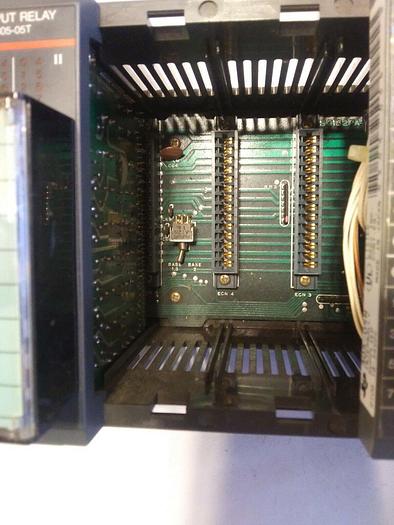 Used Siemens T1305DC O2B Programmable Controller Unit