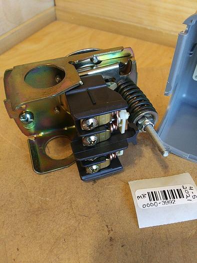 Square D 9013 FHG22J27 Pressure Switch 9013 FHG22