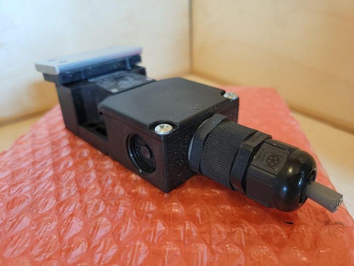 Used Schmersal AZ 16-12zvrk-M20