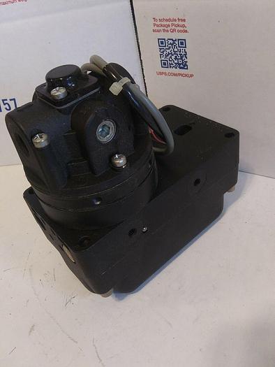 Fairchild Z14318 TB5220-9 Electric to Pneumatic Transducer