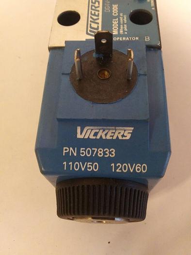 Vickers DG4V-3-22A-M-U-B6-60 Directional Control Valve Solenoid