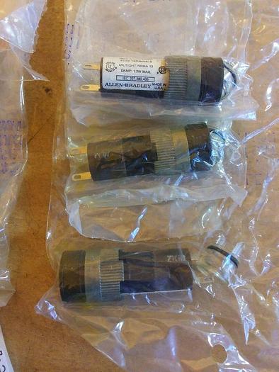 Allen Bradley 800R-L2AA24 Indicator (Box of 5)