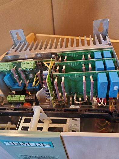 Used Siemens 6RA7031-6DV62-0-Z SIMOREG, DC-CONVERTER 6RA7031-6DV62
