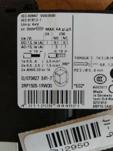 Siemens 3RP1505-1RW30 Electronic Time Relay