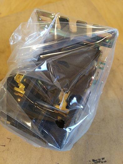 Cutler-Hammer C25DND225H C25DND225 Definite Purpose Contactor