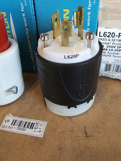 Wholesale Industrial Surplus Locking Cord Clamp Bulk Lot. 70620-C L620-P